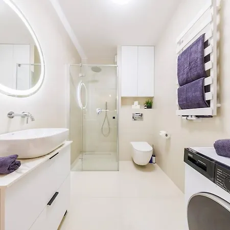 Onyx Oasis Residance - Centre, Parking